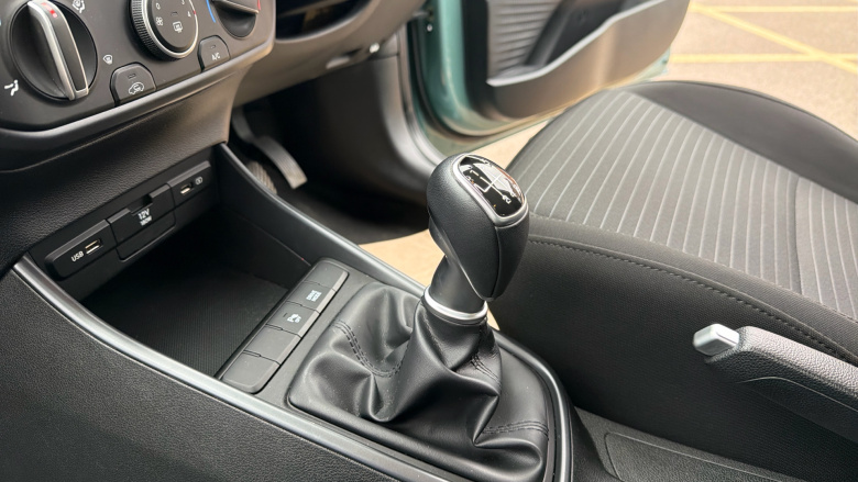 Hyundai i20 1.0T GDi 48V MHD SE Connect 5dr Petrol Hatchback